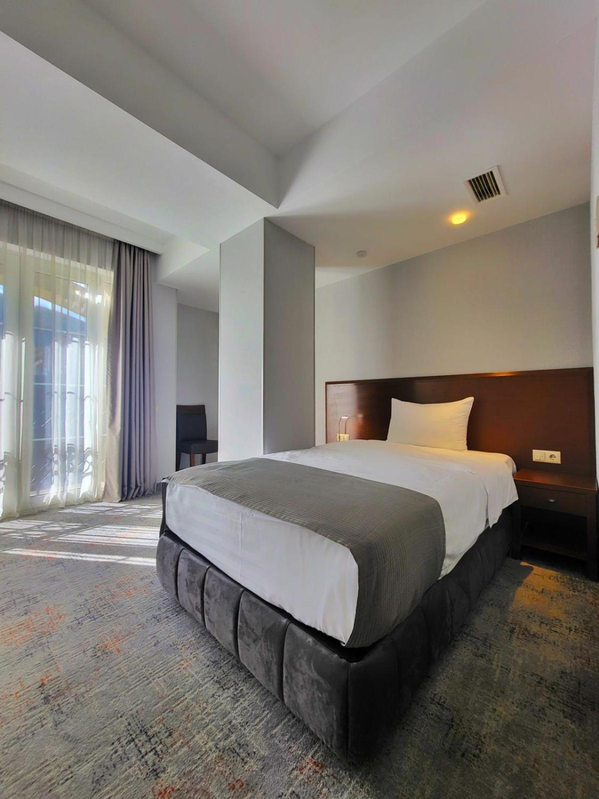 A5 Hotel Tbilisi Eksteriør billede